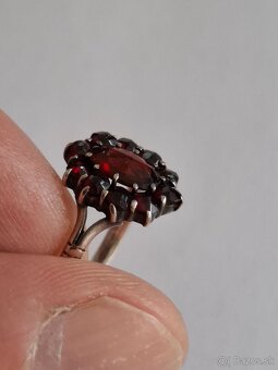 Strieborný prsteň s českými granátikmi 2 - 4