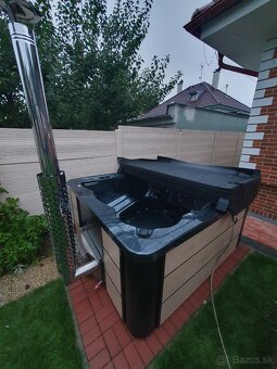 Hranatá akrylátová vírivka PREMIUM - 4