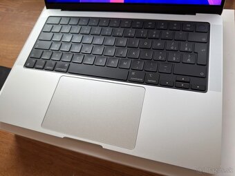 Macbook Pro 14” M1 PRO 16GB - 4