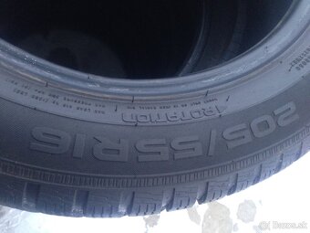 Predám zimné 205/55r16 5/6mm - 4