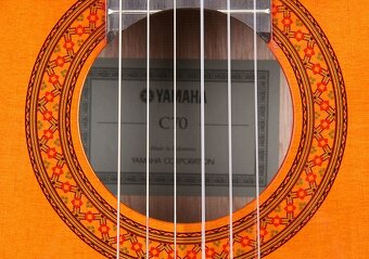 Klasická gitara Yamaha C70, 4/4 - 4