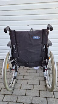 invalidny vozík 46cm odľahčený - 4