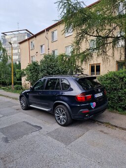 BMW X5 E70 - luxus, elegancia a štýl za pár drobných - 4