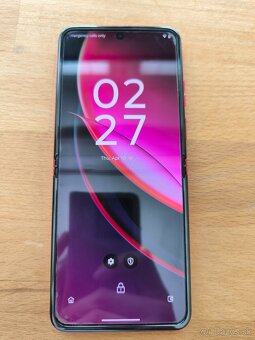 Motorola razr 40 ultra - 4