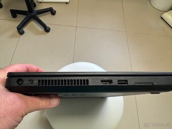 Dell Latitude E5540 - 4