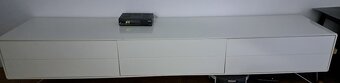 Biely TV stolik Fermo od BoConcept - 4