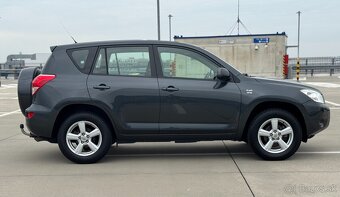 Toyota RAV 4 2,2 diesel 4x4 rok 2007 nová STK - 4