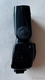 Nikon SB-700 - 4