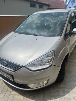 Predám nepojazdné auto Ford Galaxy Ghia - 4