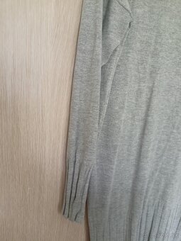 Šedé šaty s dlhým rukávom - 4