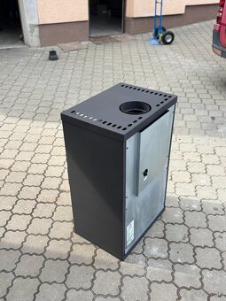 Kachle Eurotherm - 4