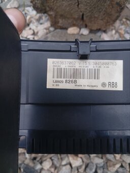 budíky Volkswagen golf 4 1.9 TDI 66kw 2002 - 4