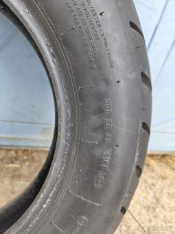 Metzeler Marathon Ultra ME888 170/80 B15 pneu na chopra - 4