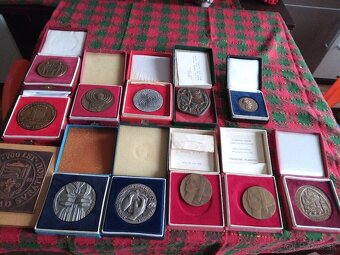 Medaile plakety rôzne. - 4