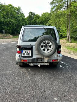 Mitsubishi Pajero - 4