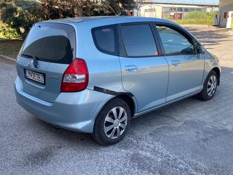HONDA JAZZ 1.2 BENZIN 57KW 2007 - 4