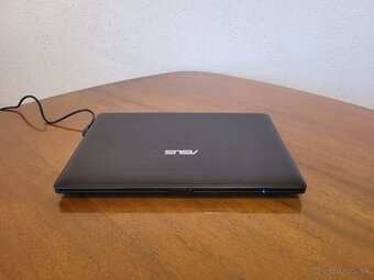 Asus Eee - X101CH netbook - 4