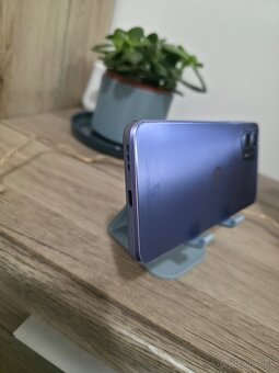 Predám Motorola G13 (Zachovalý stav) - 4