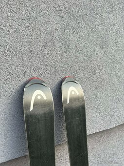 Lyže + lyžiarky + palice - 4