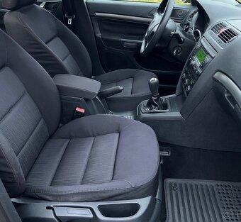 SKODA OCTAVIA II 1.9TDI 77KW ELEGANCE - 4