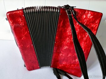 Predam akordeon Delicia Arnaldo 72 bas. - 4