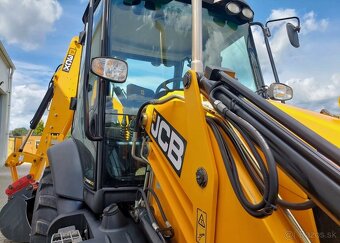 JCB 3CX Contractor - 4