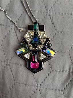 Swarovski - 4