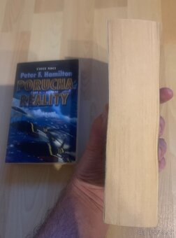 Porucha Reality, Peter F. Hamilton, časť Zjevení & Expanze - 4