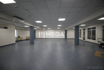 Na prenájom - priestor 185 m2 v centre mesta Humenné - 4