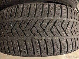 Zimné pneu. Pirelli Winter Sottozero3-245/40/R18 rezervované - 4