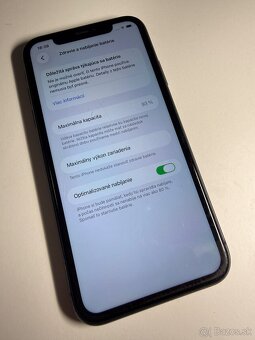 iPhone 11 - 64Gb - zdravie 93% - 4