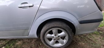 Predám opel astra H 1.7 cdti 74kw 2006 - 4
