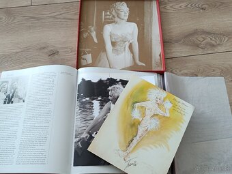 Marilyn Monroe ŽIVOTOPIS - 4
