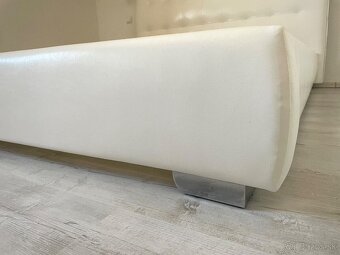 Predam manželskú posteľ s roštom 160x200cm, stav ako nová - 4