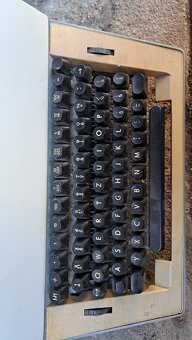 Písací stroj Robotron 20 - 4
