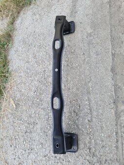 Vystuha pod zadny naraznik Bmw x5 - 4
