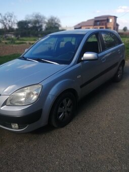 Kia rio 1.4 16.v 71 - 4
