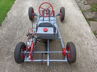 Historicka motokara - 4