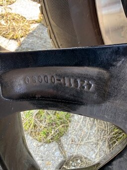 Toyota Yaris orig - 4