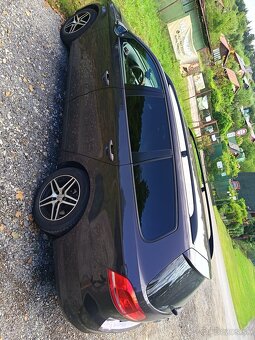Volkswagen Passat - 4