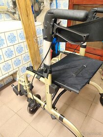 Rolátor a invalidný vozík 2v1 - 4
