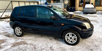 Ford Fusion - 4