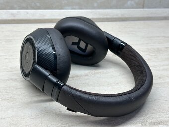 Plantronics Backbeat Pro 2 Wireless - 4