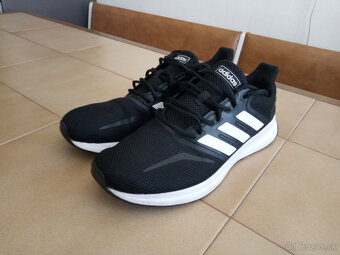 Panske bezecke tenisky ADIDAS. - 4