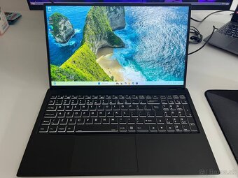 Ultrabook Clevo NS50PU 15.6 i7 64GB RAM 1TBSSD - 4