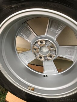 Toyota r17 - 4