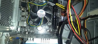 Starý pc s Linux Mint - 4