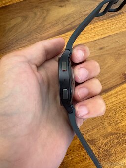 Samsung Galaxy Watch 6 44 mm grafitové - 4