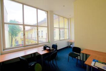 Reprezentatívne priestory s výmerou : 180 m2 – v centre mest - 4