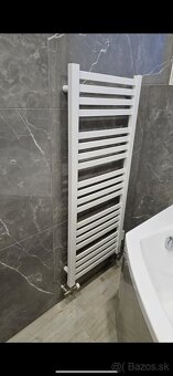 Predam uplne novy kupelnovy radiator vysoky, nepouzity. - 4